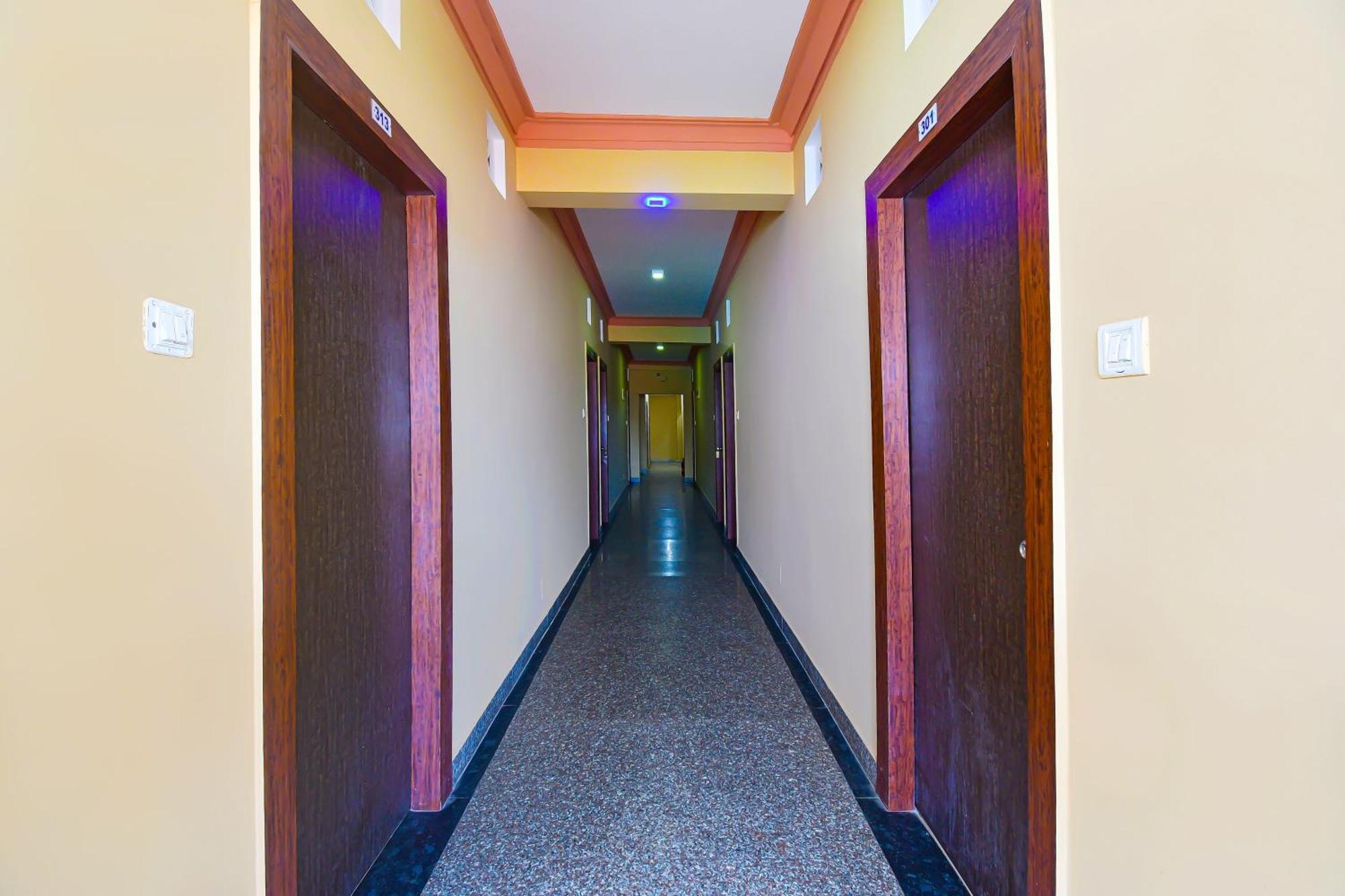 Oyo Flagship Hotel Sea Garden Puri Dış mekan fotoğraf